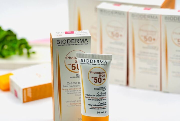کرم ضد آفتاب بیودرما اسپات بی رنگ BIODERMA