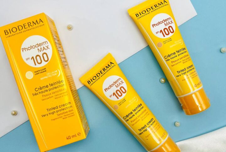 کرم ضد آفتاب رنگی بیودرما BIODERMA